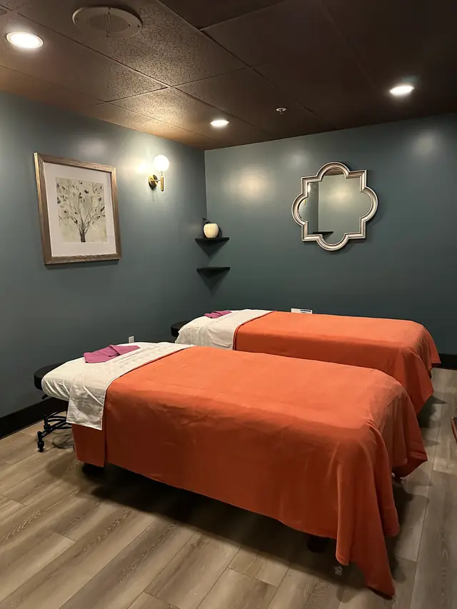 Couples massage